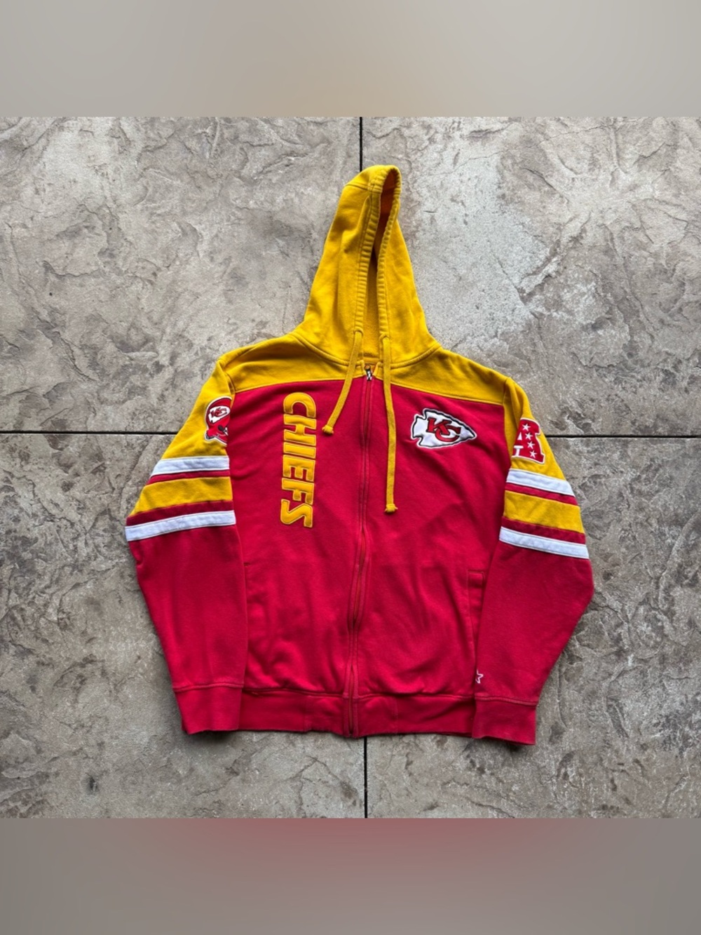 Vintage 00s Starter Kansas City Chiefs Red & Yellow Zip Up Hoodie